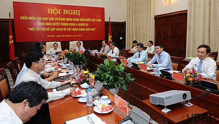 Chủ tịch nước Trương Tấn Sang dự Hội nghị kiểm điểm của Ban C&aacute;n sự Đảng Ng&acirc;n h&agrave;ng Nh&agrave; nước
